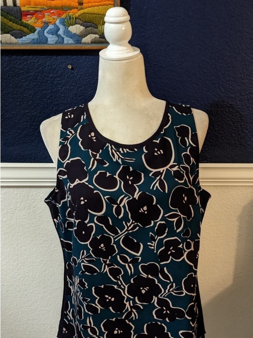 CAbi Teal & purpura WARHOL TOP Floral sleeves “3087” - Picture 4 of 9